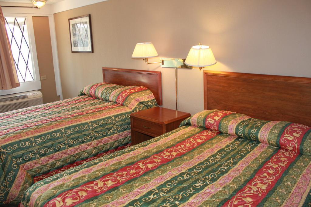 Knights Inn Indianapolis Pokój zdjęcie