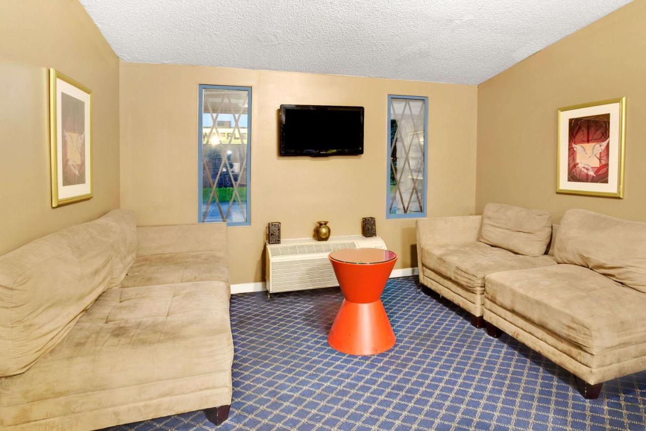 Knights Inn Indianapolis Zewnętrze zdjęcie